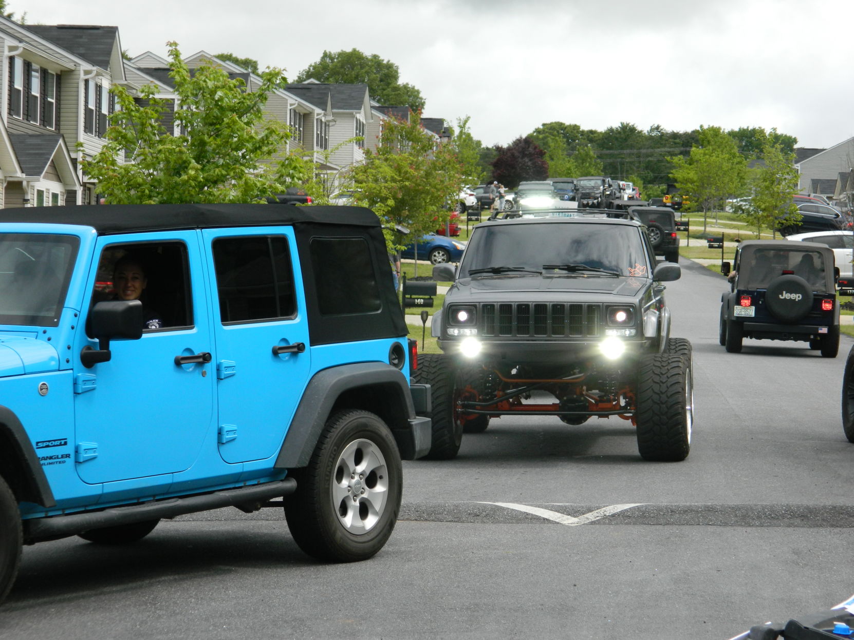 Troutman Jeep parade (89).JPG